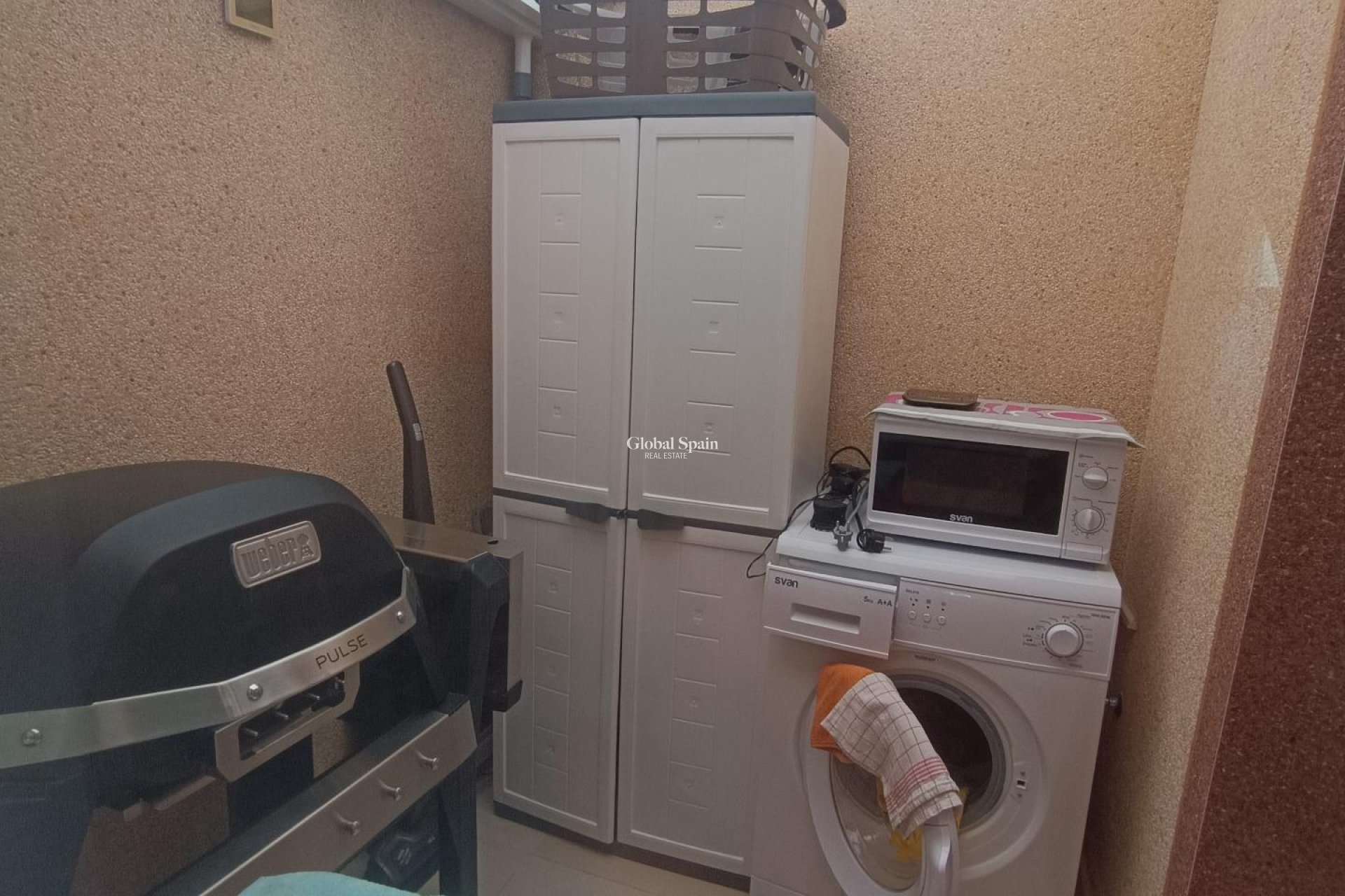 Resale - HOUSE -
AVILESES - Jerónimo Y Avileses