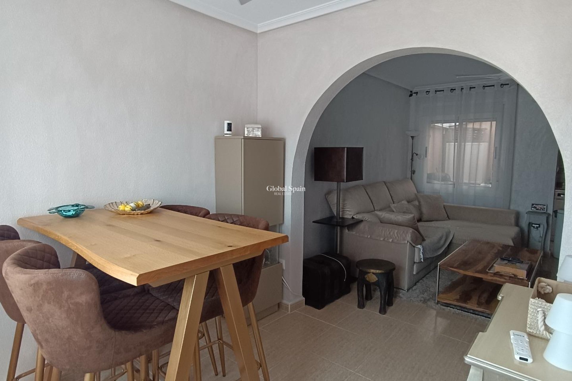 Resale - HOUSE -
AVILESES - Jerónimo Y Avileses