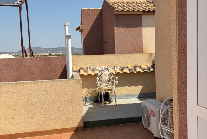 Resale - HOUSE -
AVILESES - Jerónimo Y Avileses