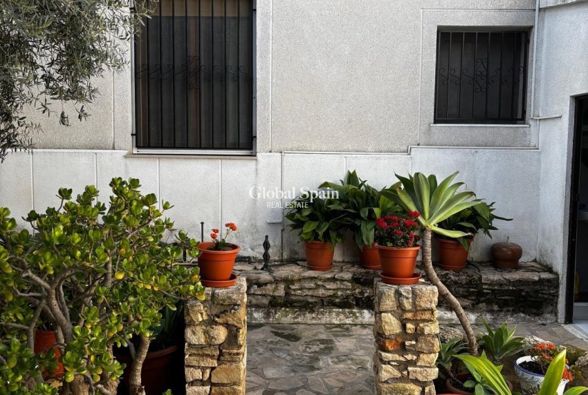 Resale - HOUSE -
BENEJÚZAR - Comunidad Valenciana