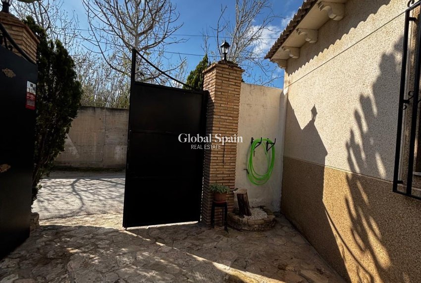 Resale - HOUSE -
BENEJÚZAR - Comunidad Valenciana