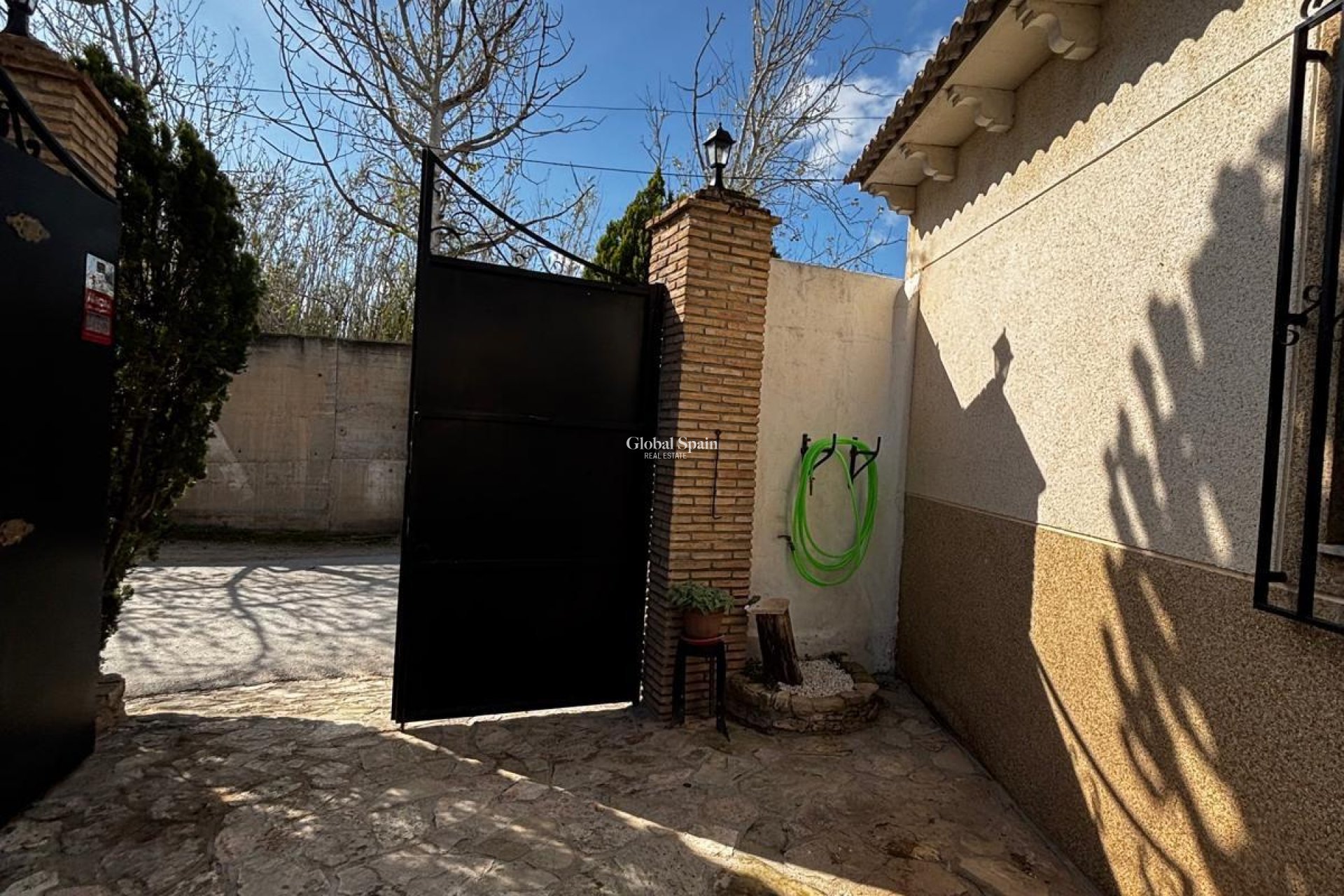 Resale - HOUSE -
BENEJÚZAR - Comunidad Valenciana