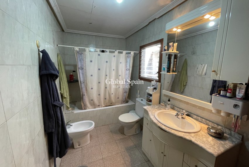 Resale - House -
BENEJÚZAR - Comunidad Valenciana