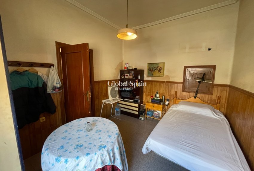 Resale - HOUSE -
BENEJÚZAR - Inland