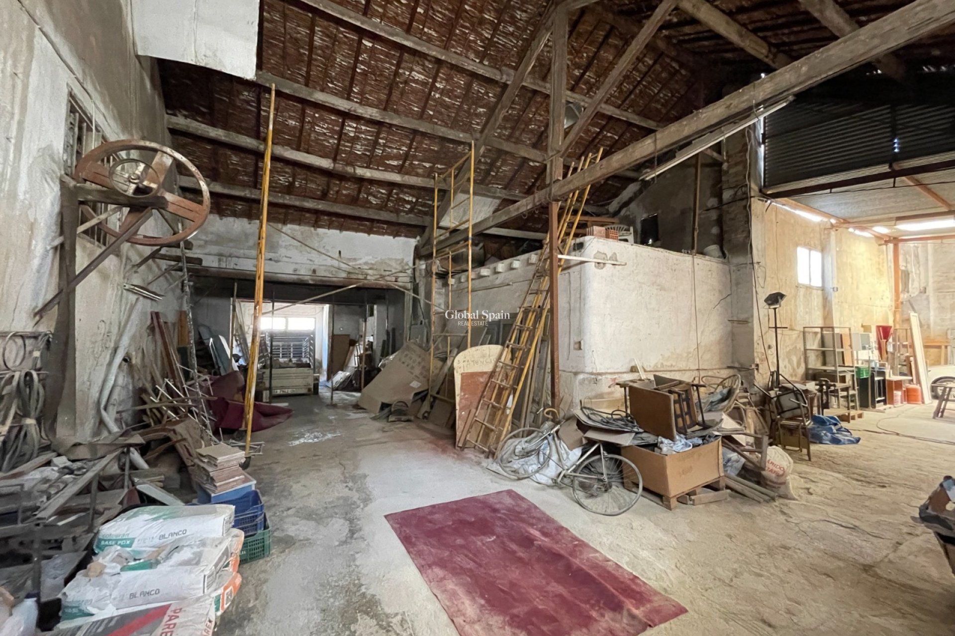 Resale - HOUSE -
BENEJÚZAR - Inland