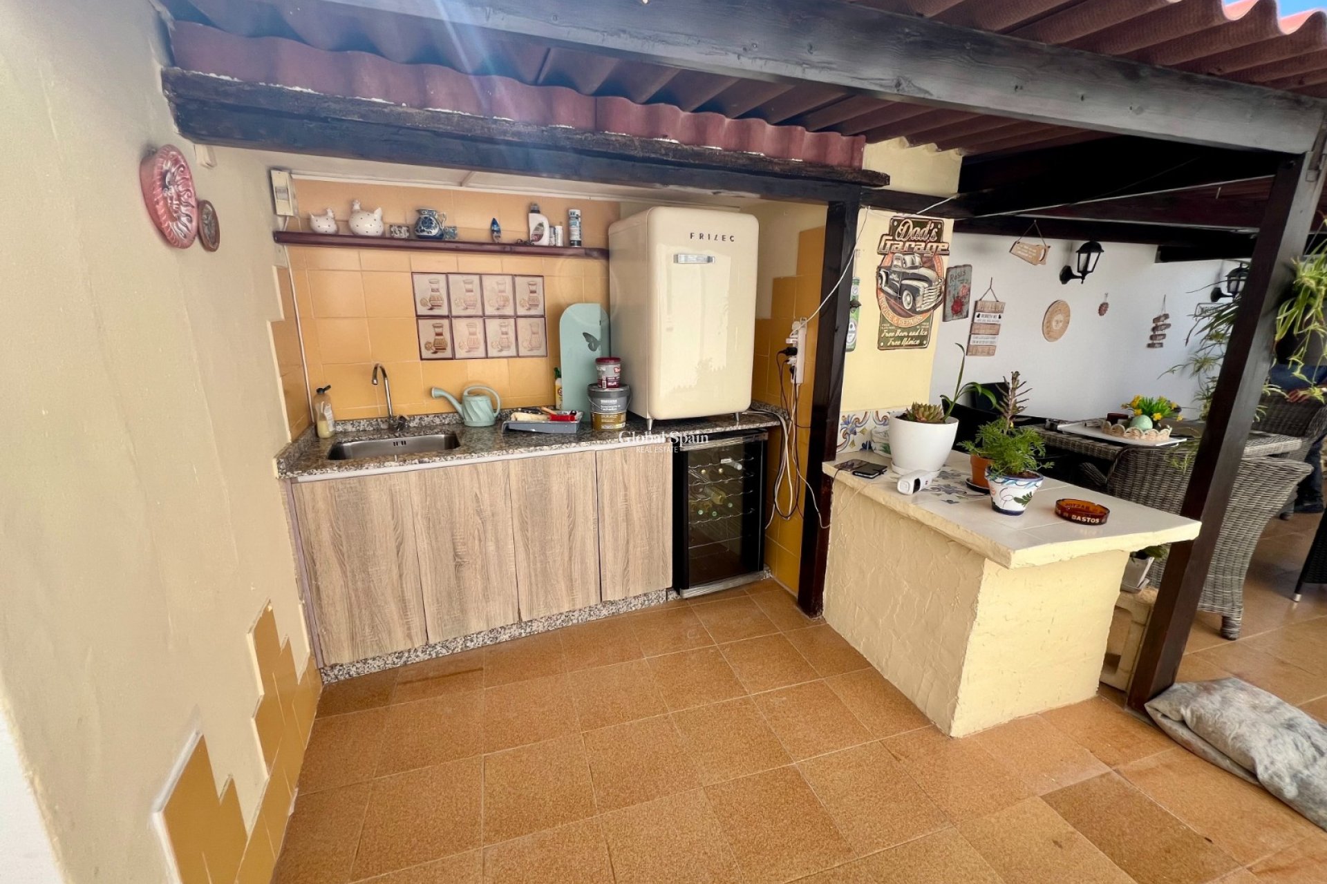 Resale - HOUSE -
BENFERRI - Benferri