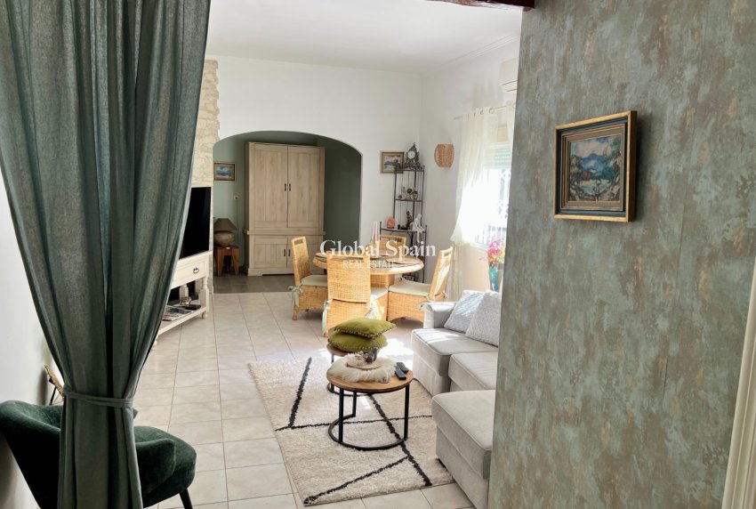 Resale - HOUSE -
BENFERRI - Benferri