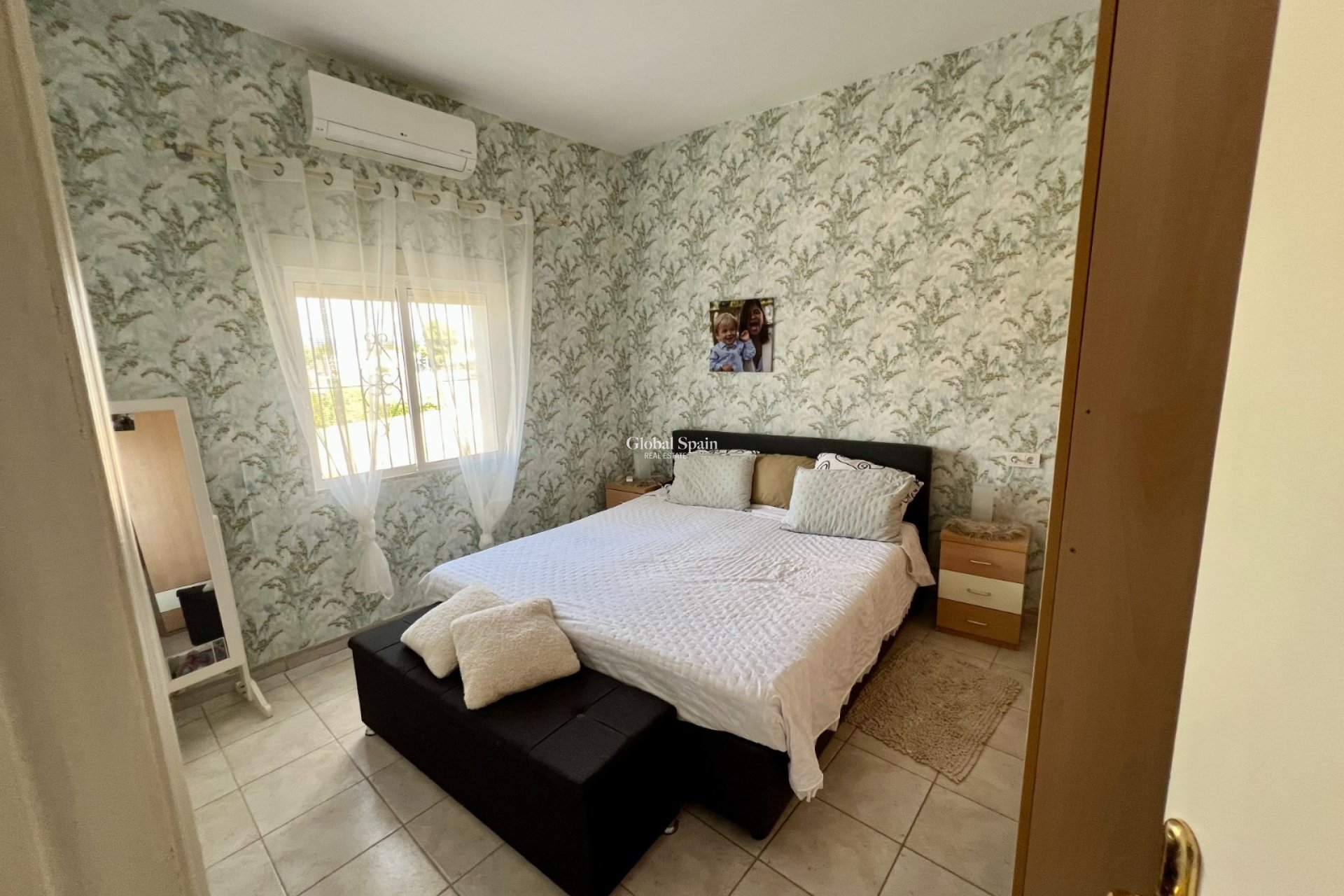 Resale - HOUSE -
BENFERRI - Benferri