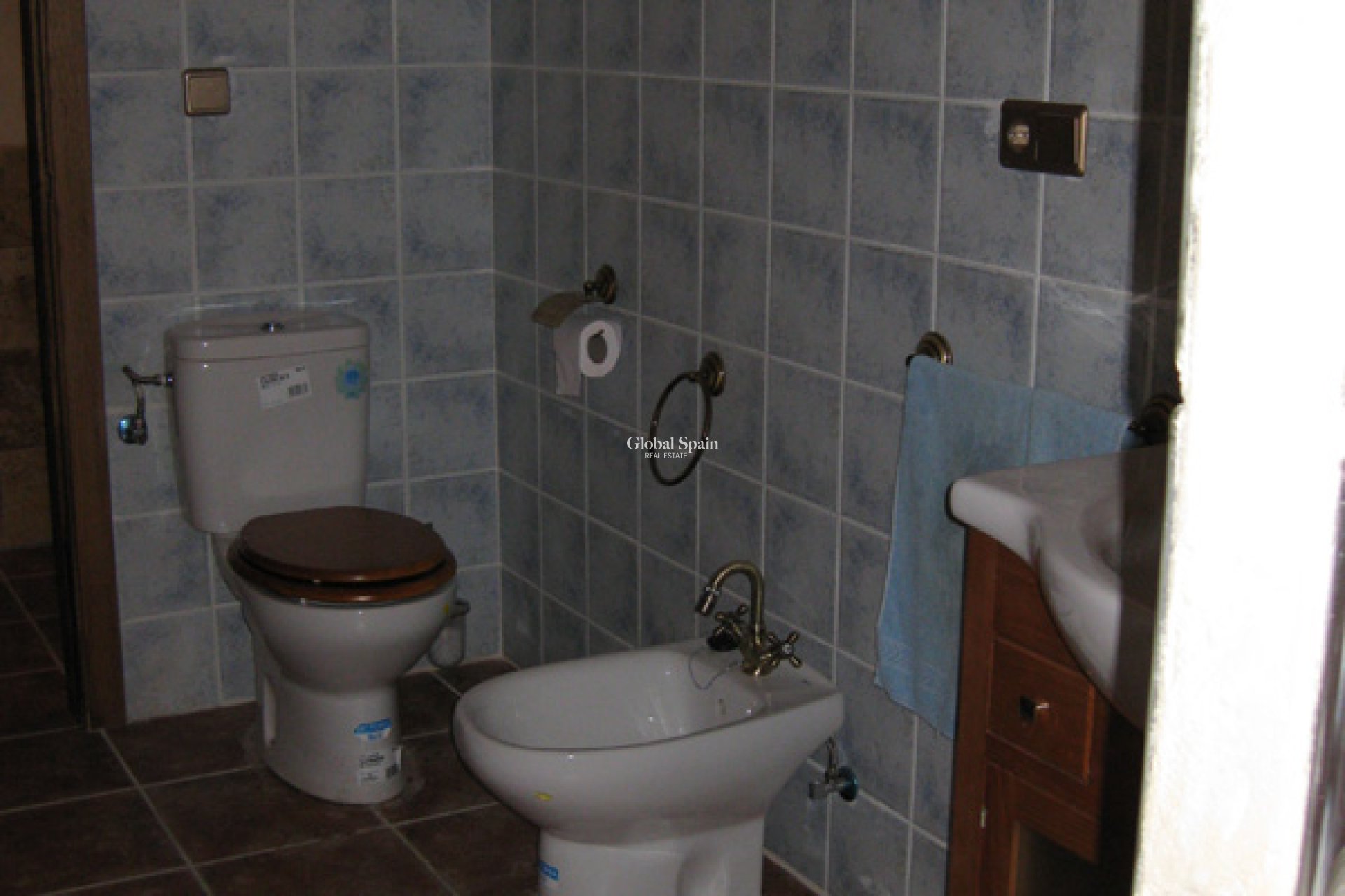 Resale - HOUSE -
BENFERRI - Inland