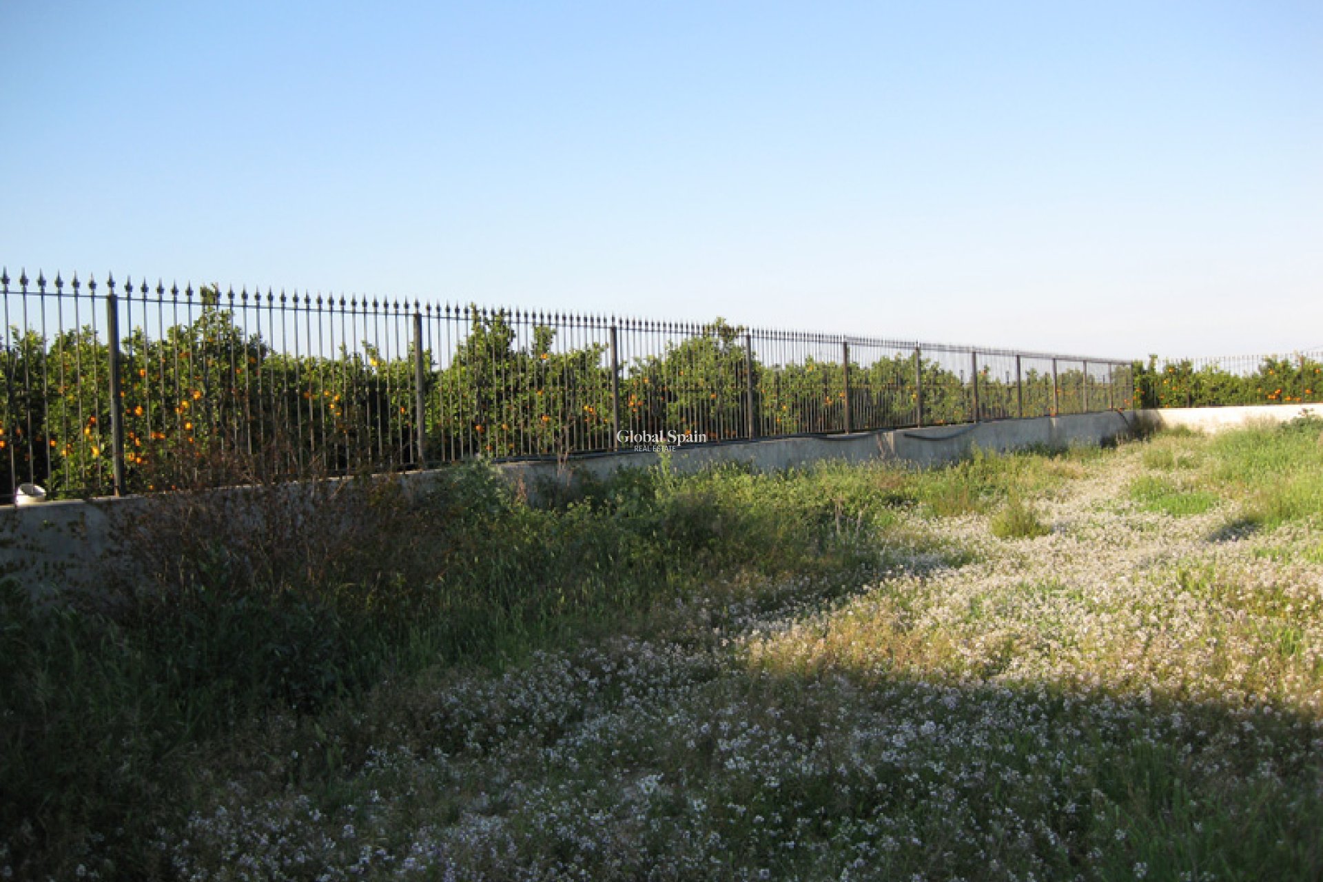 Resale - HOUSE -
BENFERRI - Inland