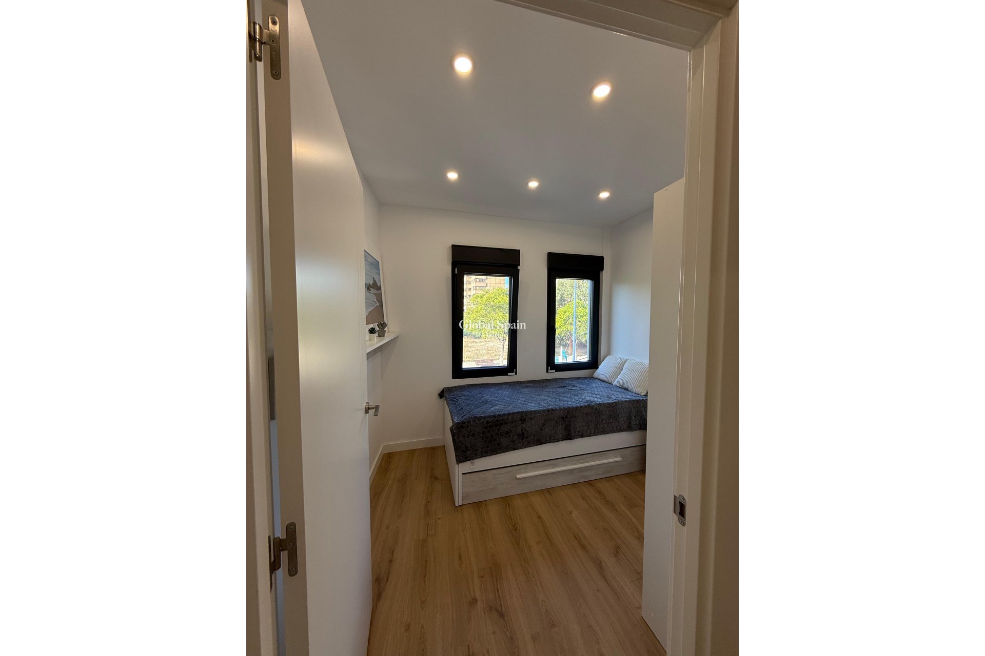 Resale - HOUSE -
BENIDORM - Costa Blanca