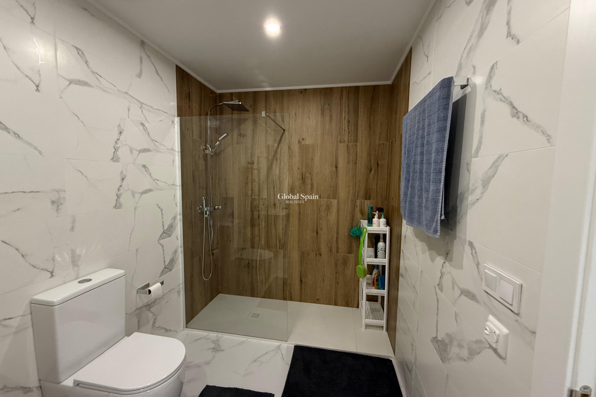 Resale - HOUSE -
BENIDORM - Costa Blanca