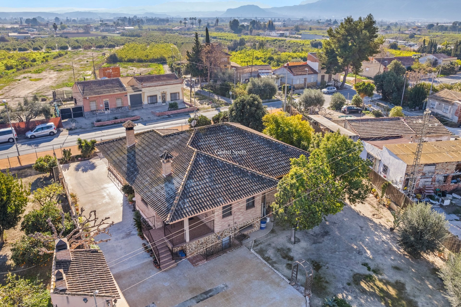 Resale - HOUSE -
BENIEL - Carretera de Beniel