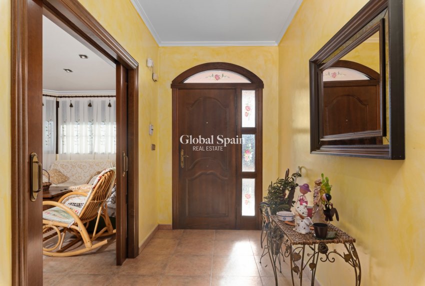 Resale - HOUSE -
BENIEL - Carretera de Beniel