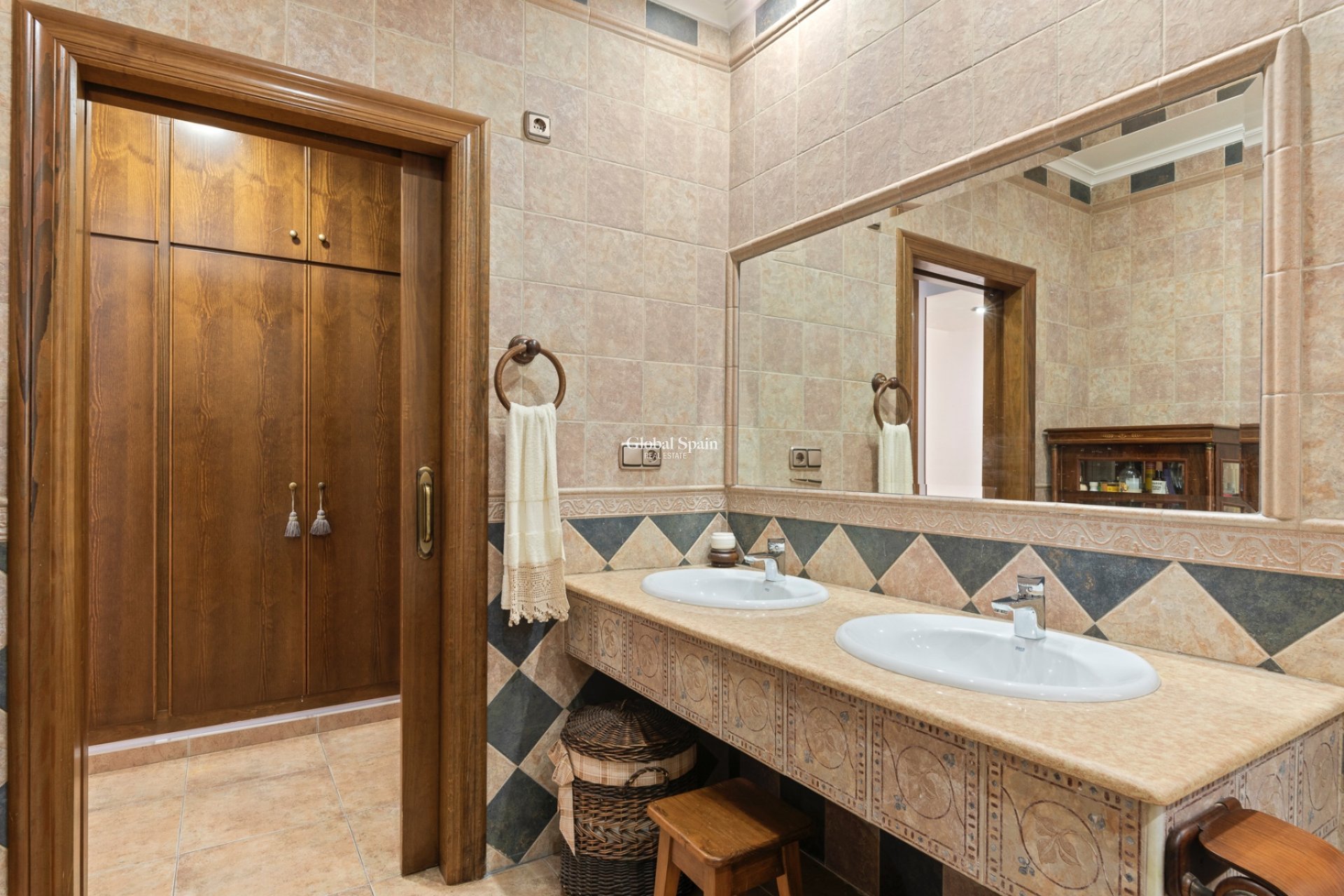 Resale - HOUSE -
BENIEL - Carretera de Beniel