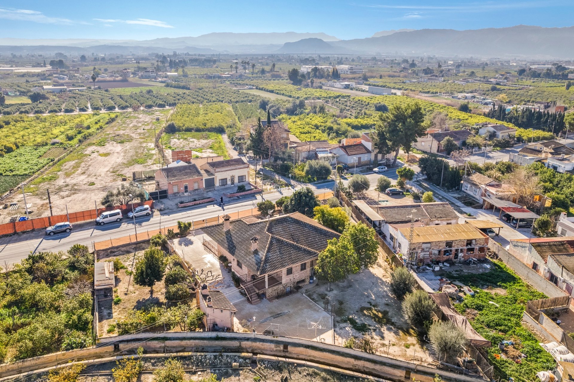 Resale - HOUSE -
BENIEL - Carretera de Beniel