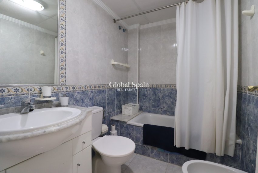 Resale - HOUSE -
BENIJÓFAR - Benijofar - Village