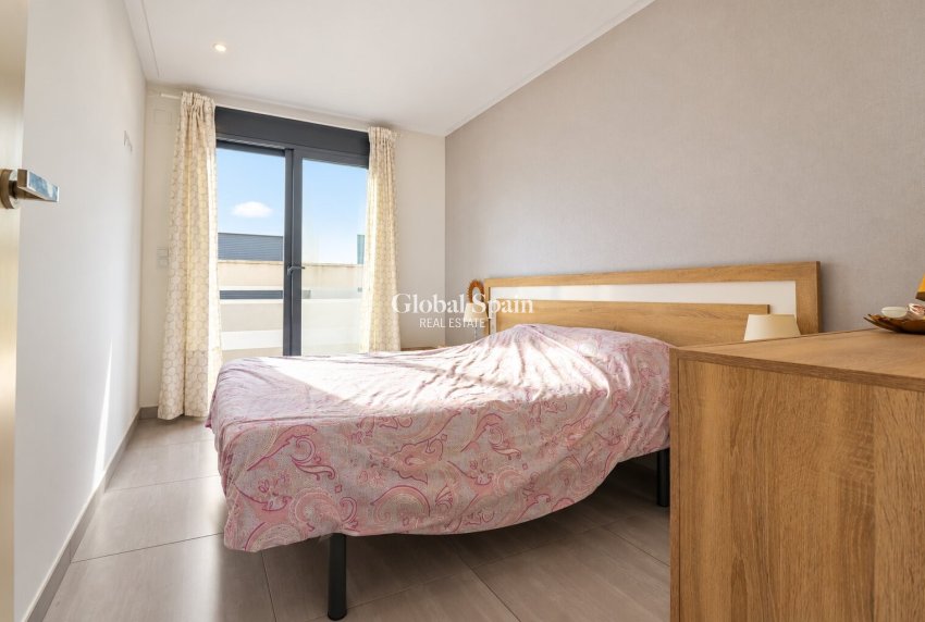 Resale - HOUSE -
BENIJÓFAR - Benijofar - Village