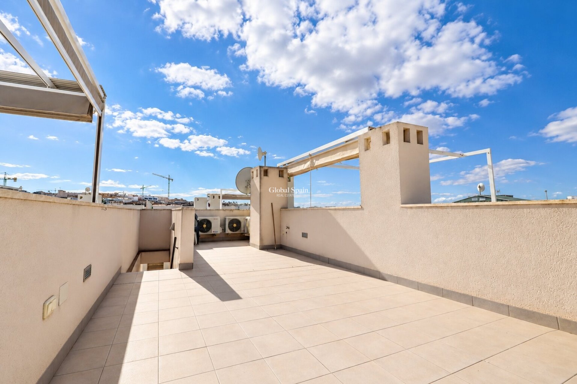 Resale - HOUSE -
BENIJÓFAR - Benijofar - Village