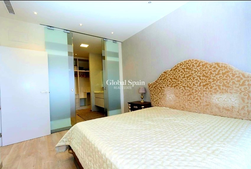 Resale - HOUSE -
BENIJÓFAR - Costa Blanca