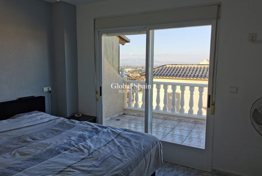 Resale - HOUSE -
BENIJÓFAR - Costa Blanca