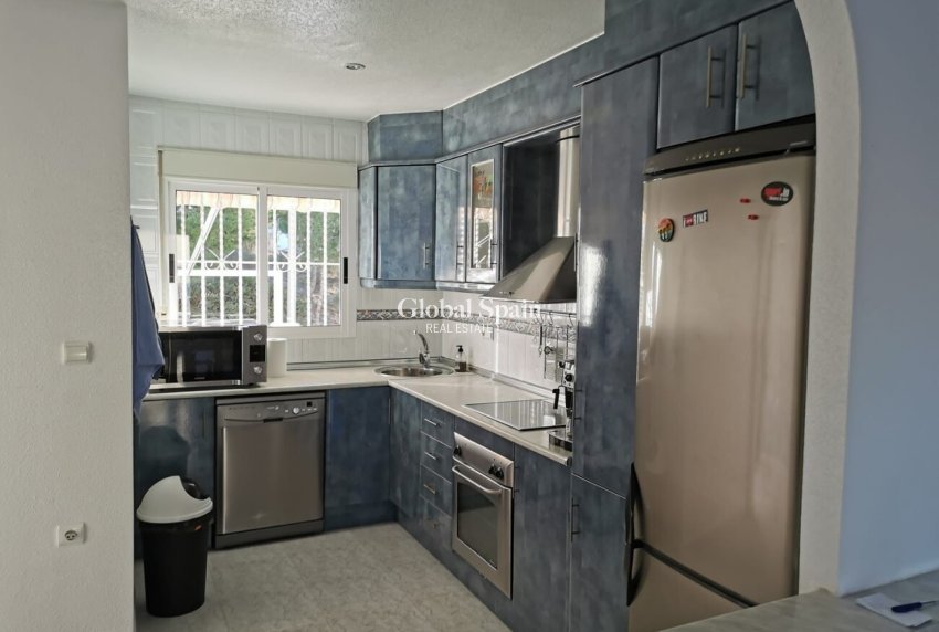 Resale - HOUSE -
BENIJÓFAR - Costa Blanca