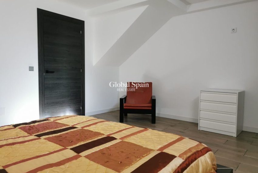 Resale - HOUSE -
BENIJÓFAR - Costa Blanca