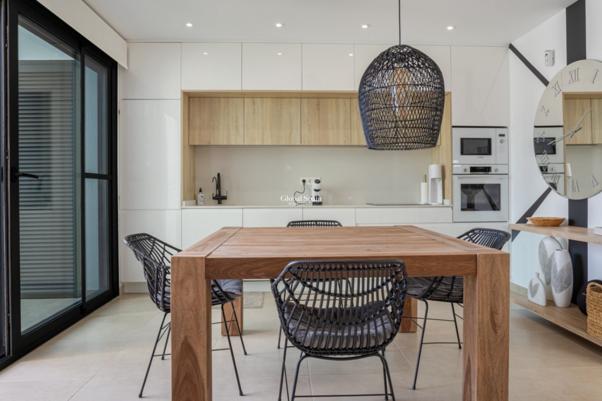 Resale - HOUSE -
BENIJÓFAR - Costa Blanca