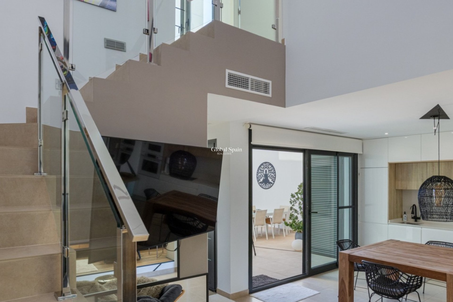 Resale - HOUSE -
BENIJÓFAR - Costa Blanca