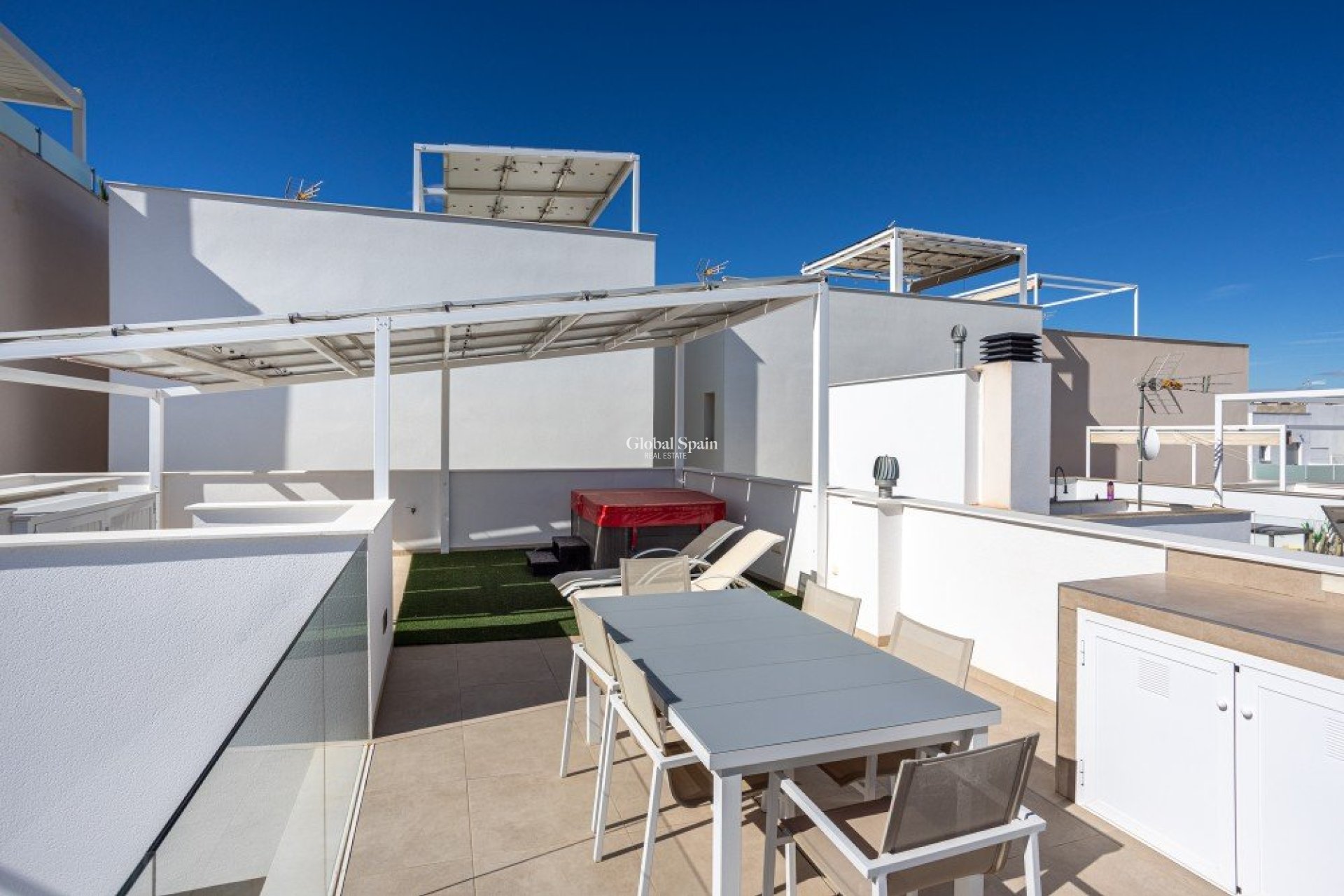 Resale - HOUSE -
BENIJÓFAR - Costa Blanca