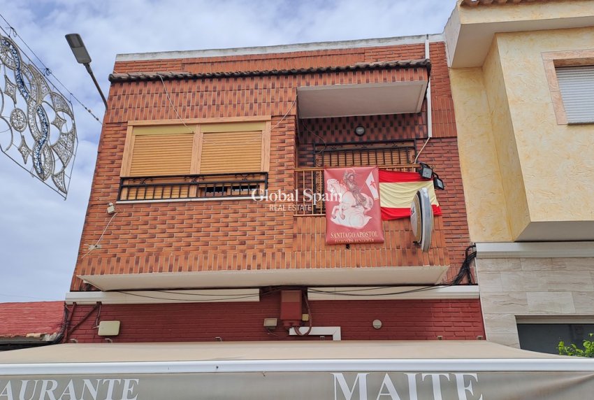 Resale - HOUSE -
BENIJÓFAR - Costa Blanca