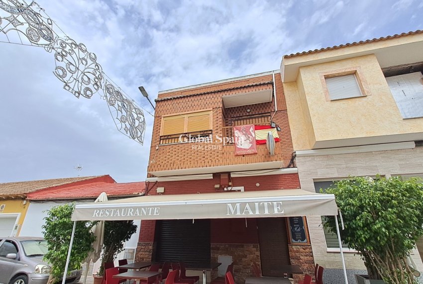 Resale - HOUSE -
BENIJÓFAR - Costa Blanca