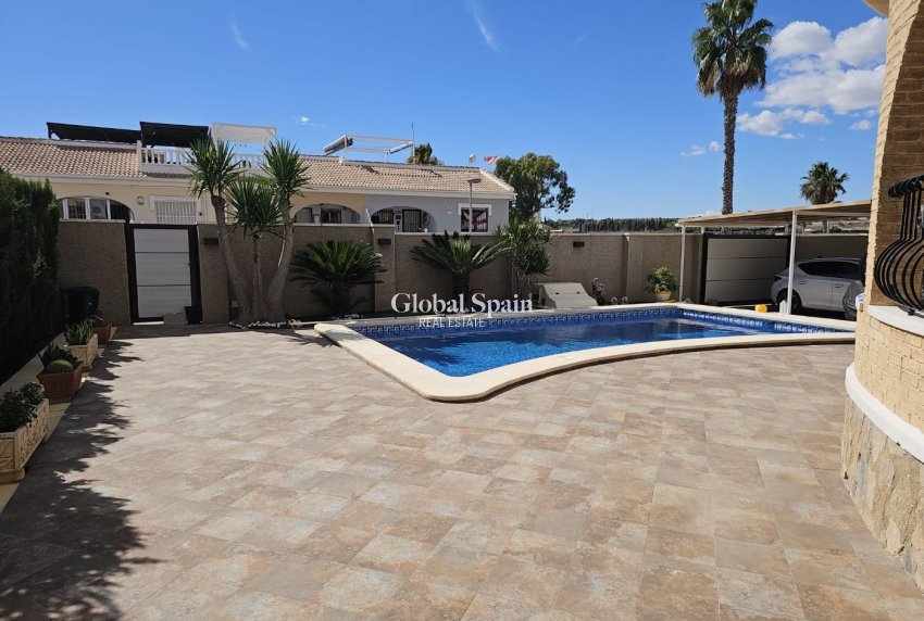 Resale - House -
BENIJÓFAR - Urbanizacion monteazul