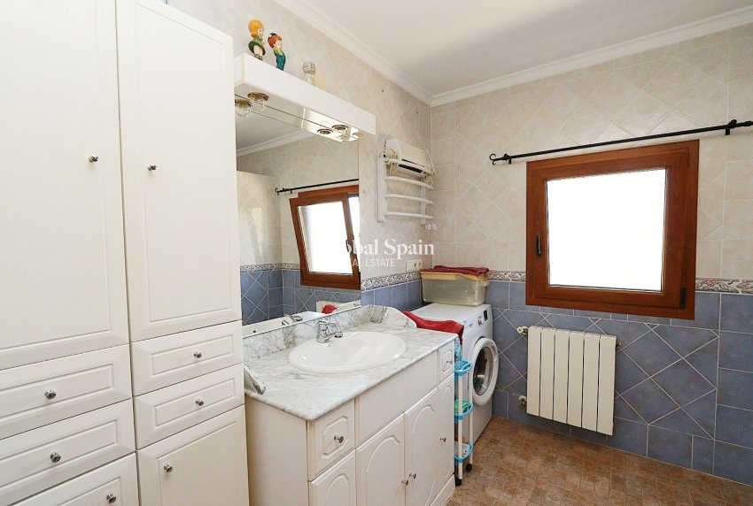 Resale - HOUSE -
BENISSA - Costa Blanca