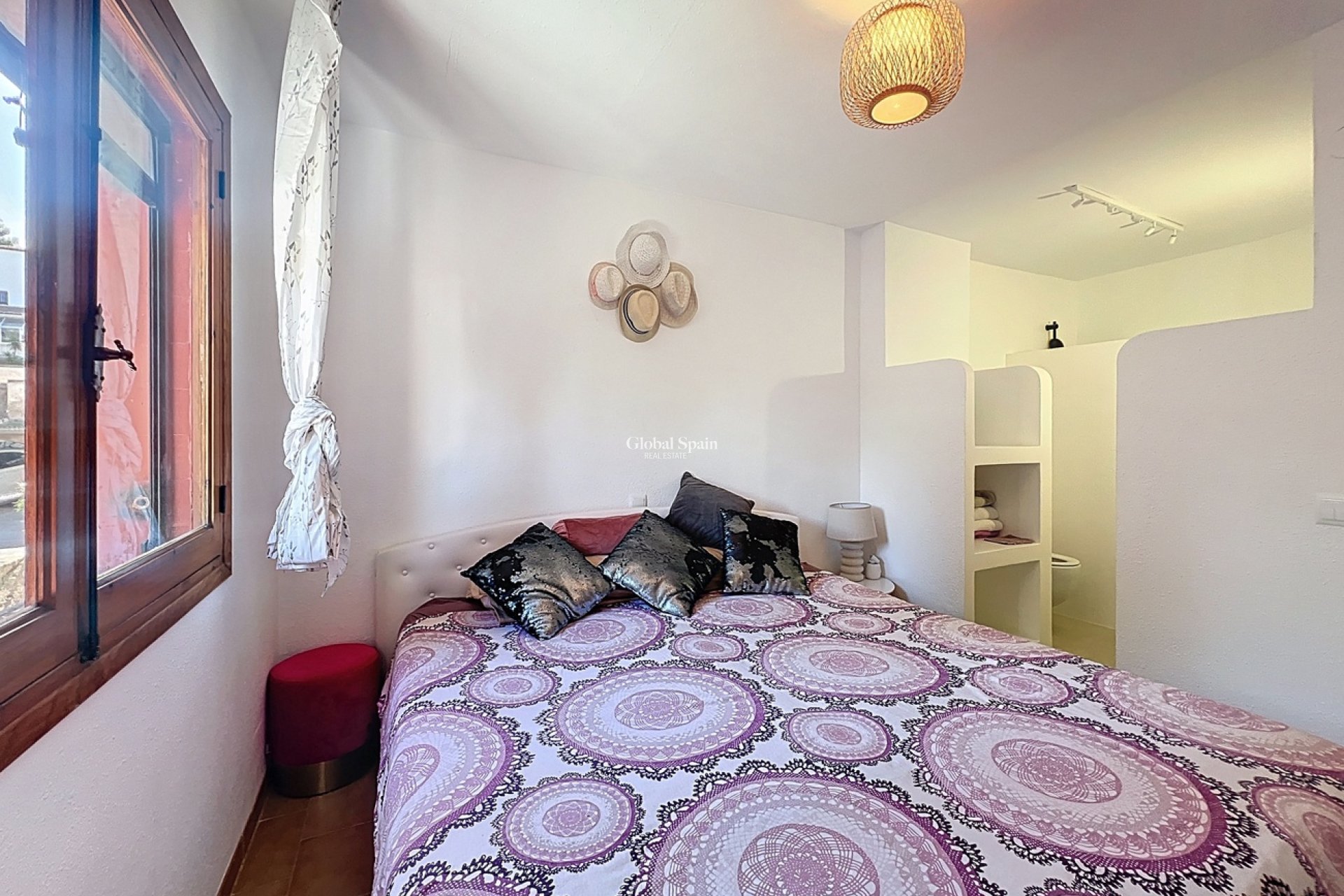 Resale - HOUSE -
BENISSA - Costa Blanca