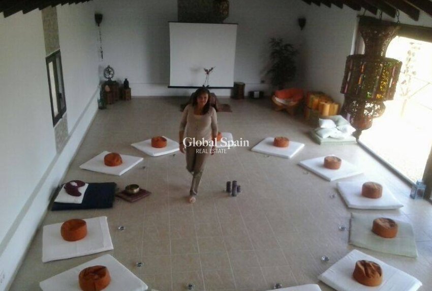 Resale - HOUSE -
BENISSA - Costa Blanca