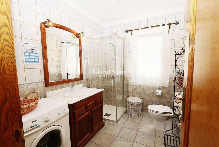 Resale - HOUSE -
BENISSA - Costa Blanca