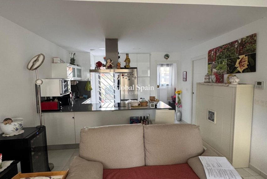 Resale - HOUSE -
BIGASTRO - Comunidad Valenciana