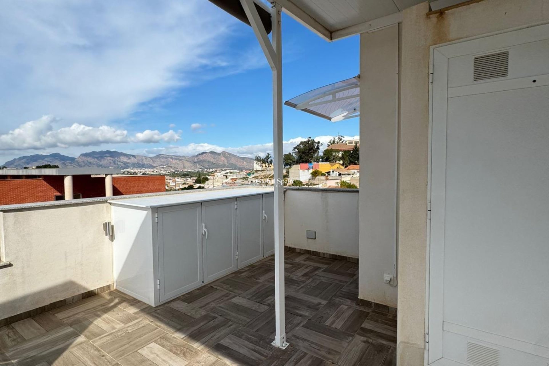 Resale - HOUSE -
BIGASTRO - Comunidad Valenciana