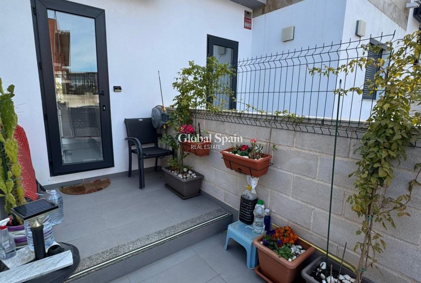 Resale - HOUSE -
BIGASTRO - Comunidad Valenciana