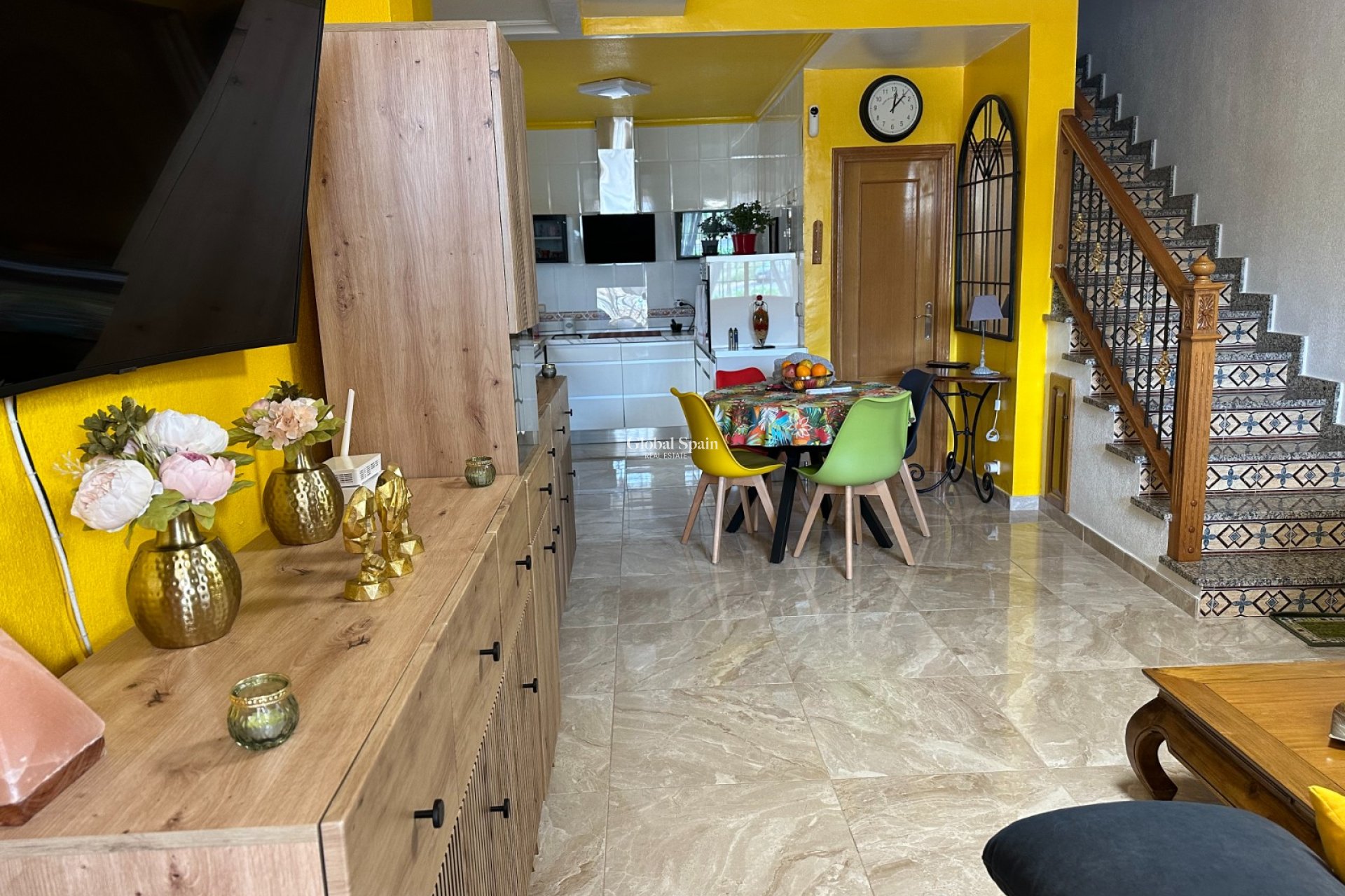 Resale - HOUSE -
BIGASTRO - Inland