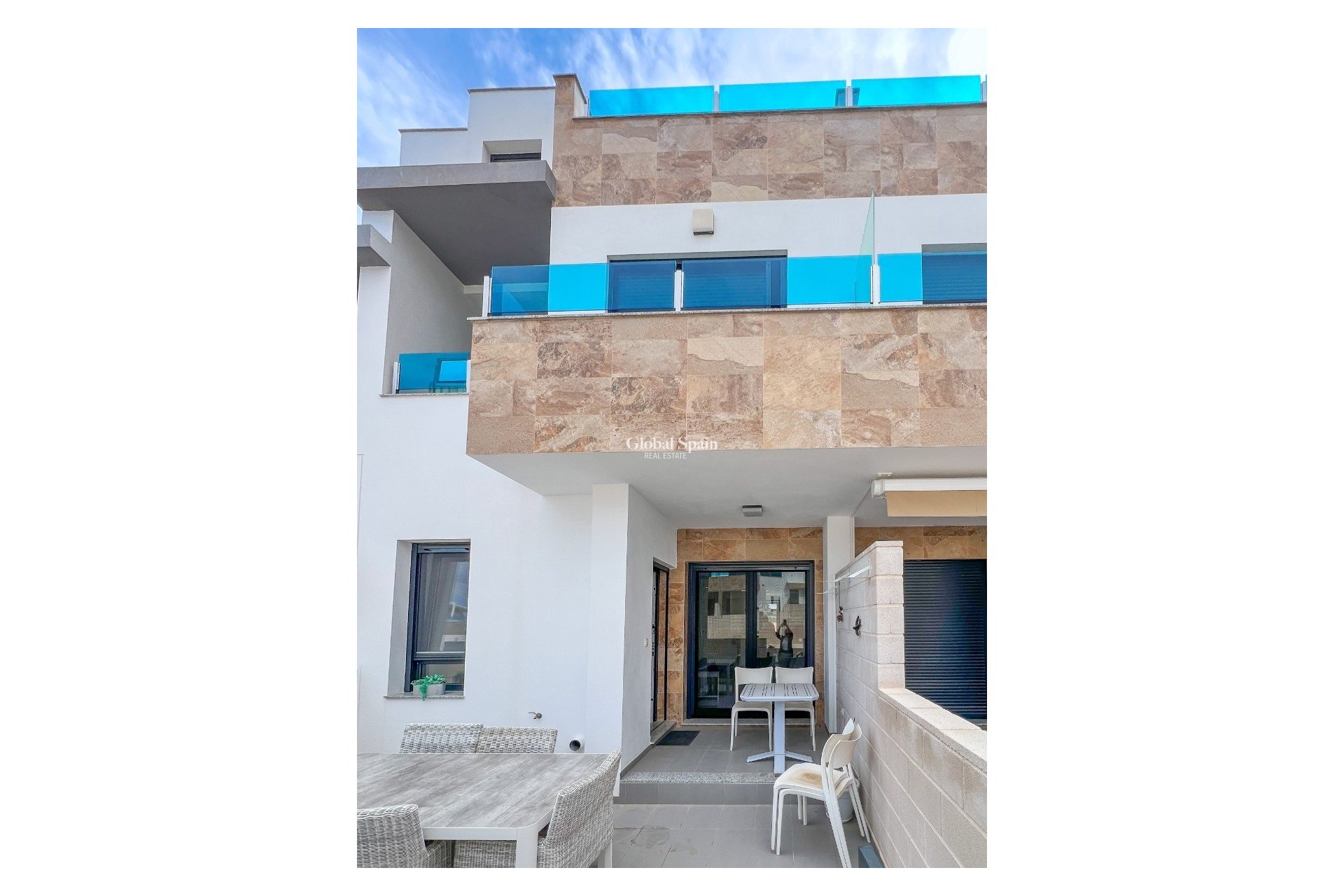 Resale - House -
BIGASTRO