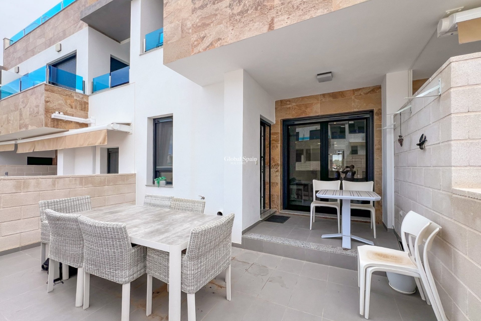 Resale - House -
BIGASTRO