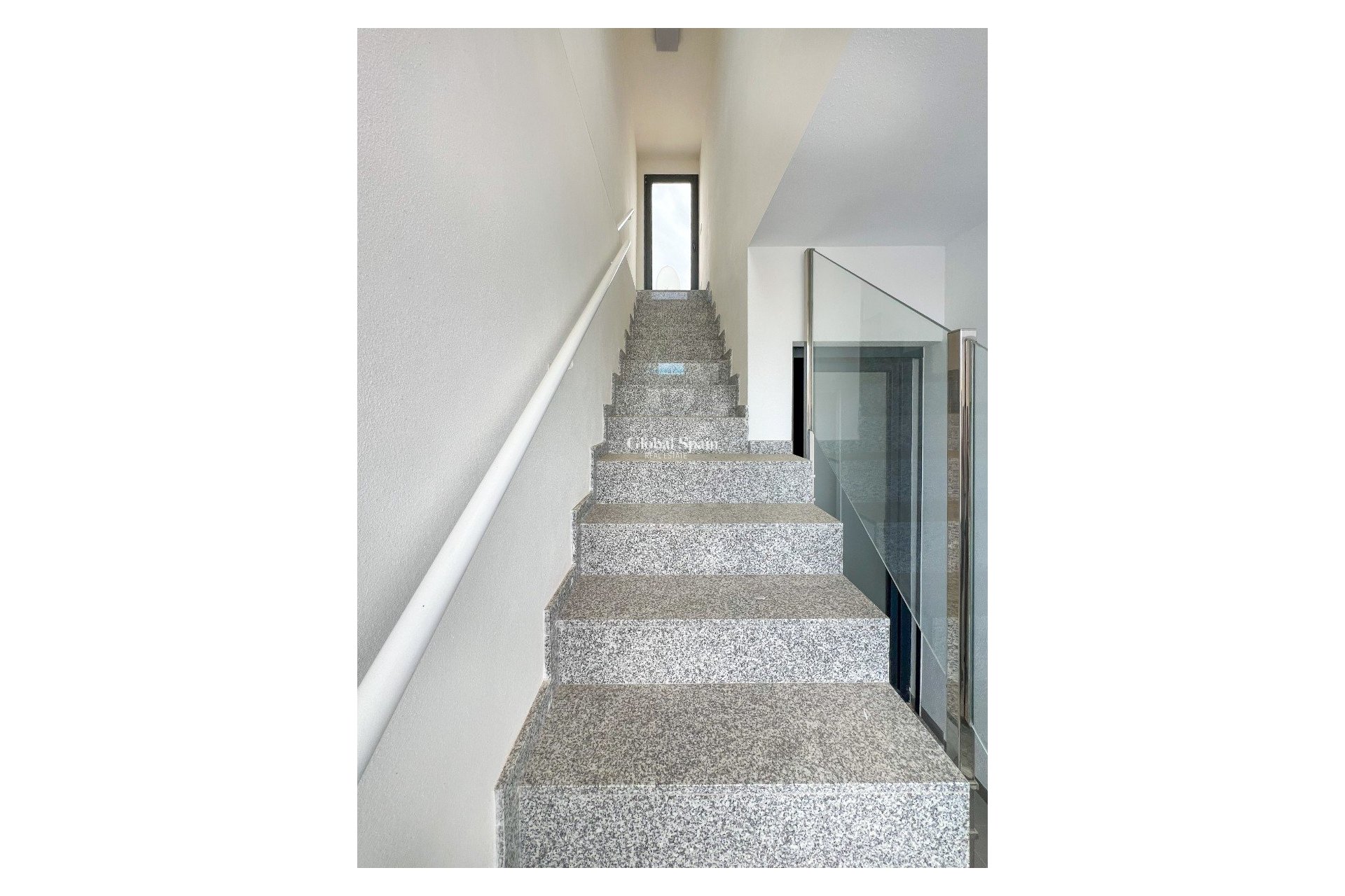 Resale - House -
BIGASTRO