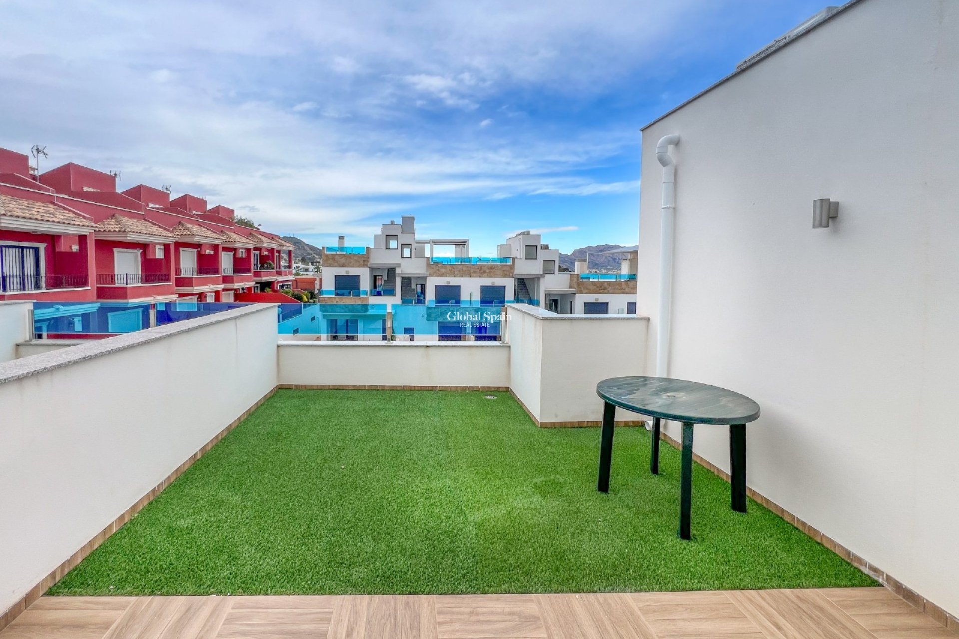 Resale - House -
BIGASTRO