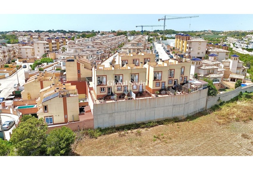 Resale - HOUSE -
CABO ROIG - Costa Blanca