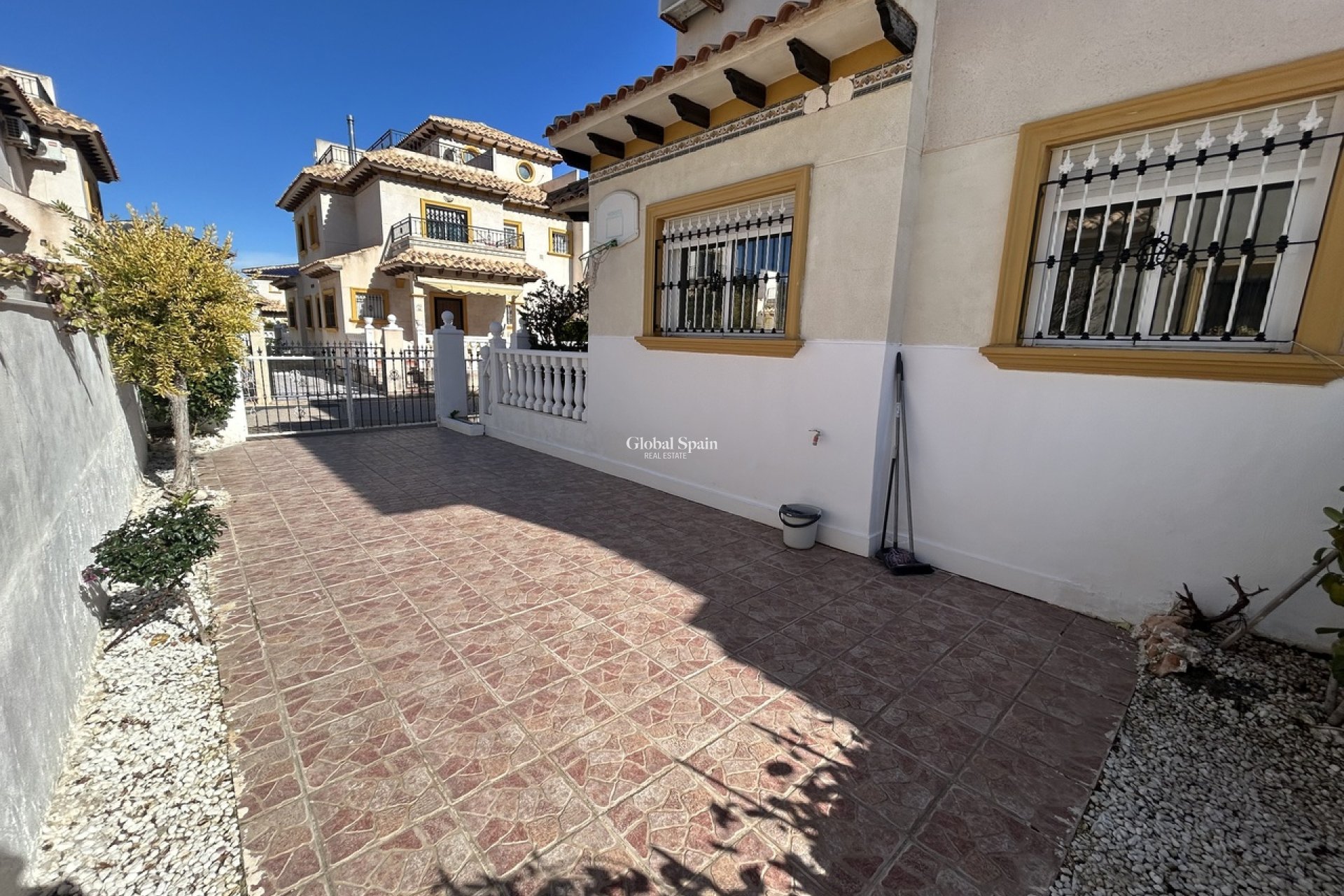 Resale - HOUSE -
CABO ROIG - Costa Blanca