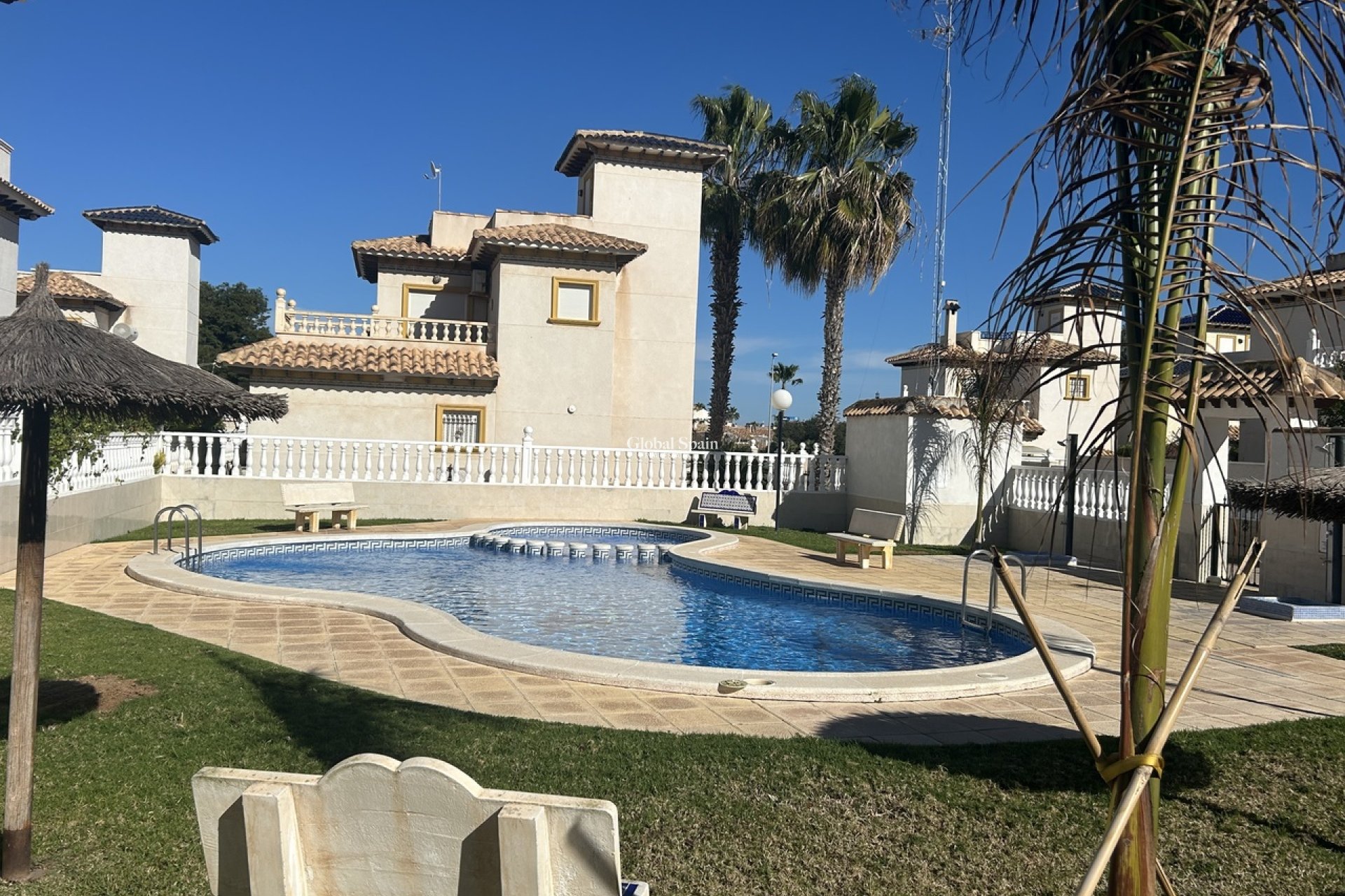 Resale - HOUSE -
CABO ROIG - Costa Blanca