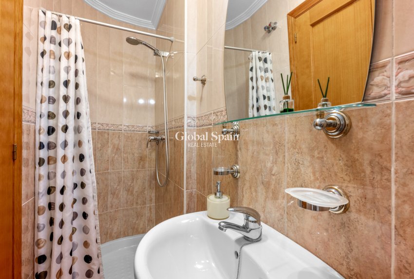 Resale - HOUSE -
CABO ROIG - Costa Blanca