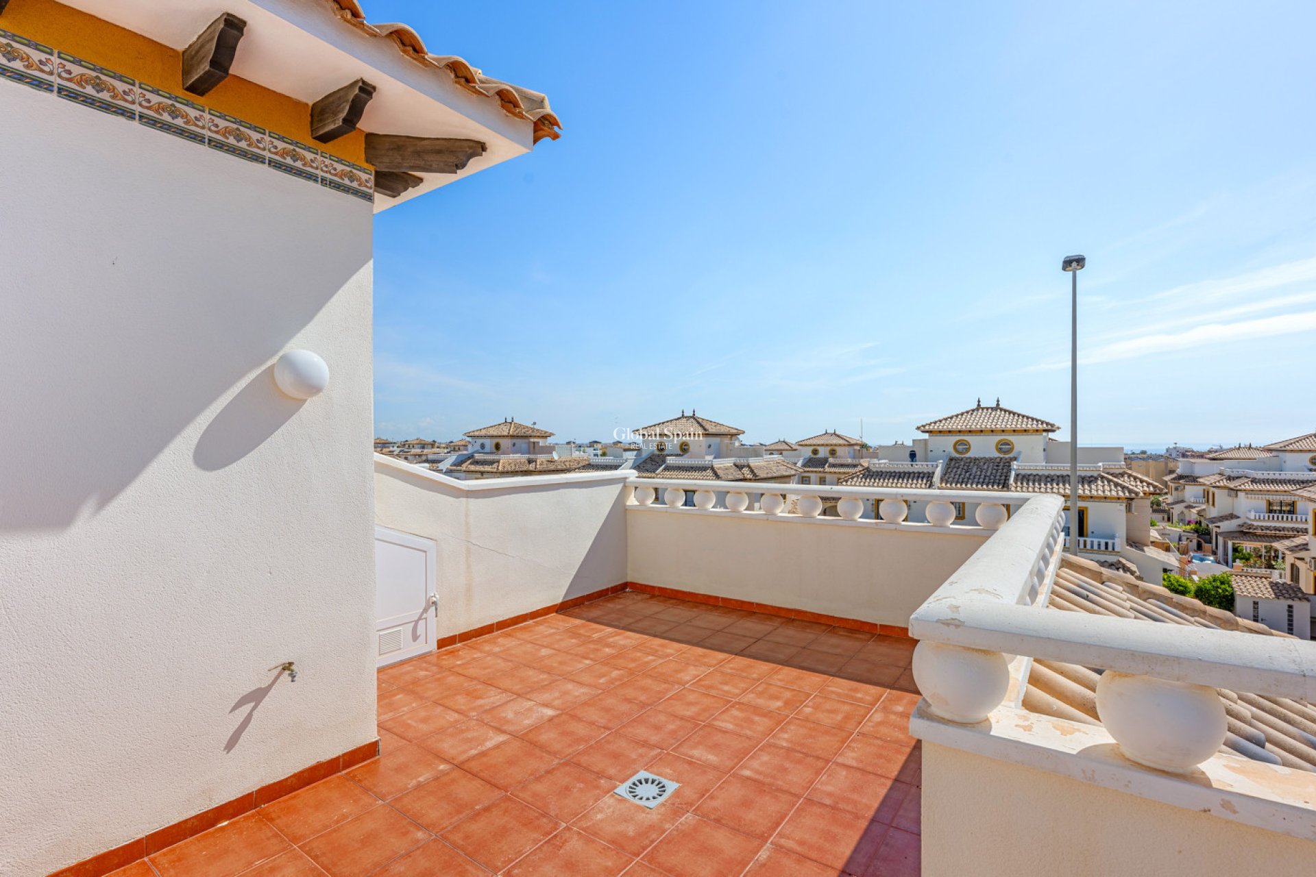 Resale - HOUSE -
CABO ROIG - Costa Blanca